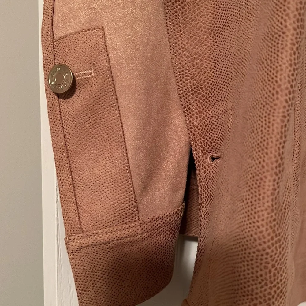 Jacket - Picture 4 of 5